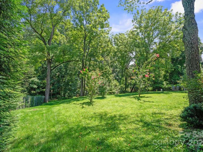 506 MAIN Street, Lenoir, NC 28645.  MLS# CAR4293002, YatesRealty ID 32489. 