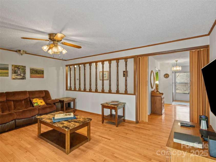 5871 Jacks Creek Road, Burnsville, NC 28714.  MLS# CAR4228438, YatesRealty ID 3249. 