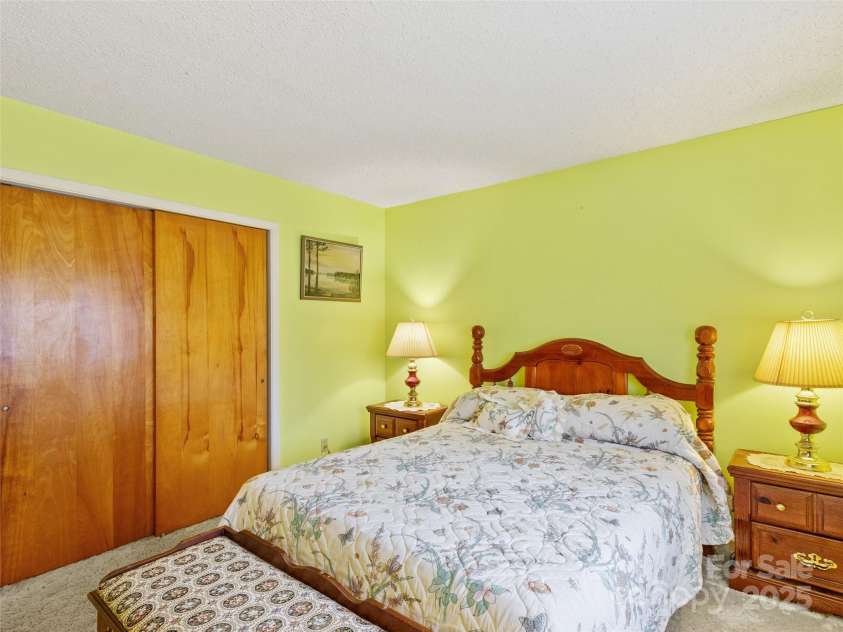 5871 Jacks Creek Road, Burnsville, NC 28714.  MLS# CAR4228438, YatesRealty ID 3249. 