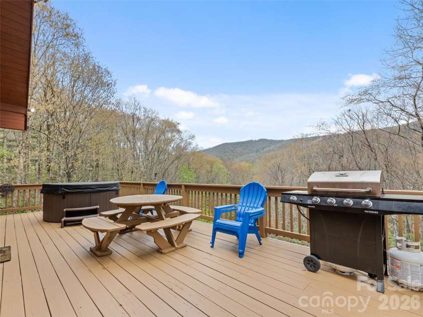 91 Copper Spur Road, Maggie Valley, NC 28751.  MLS# CAR4350519, YatesRealty ID 3249. 