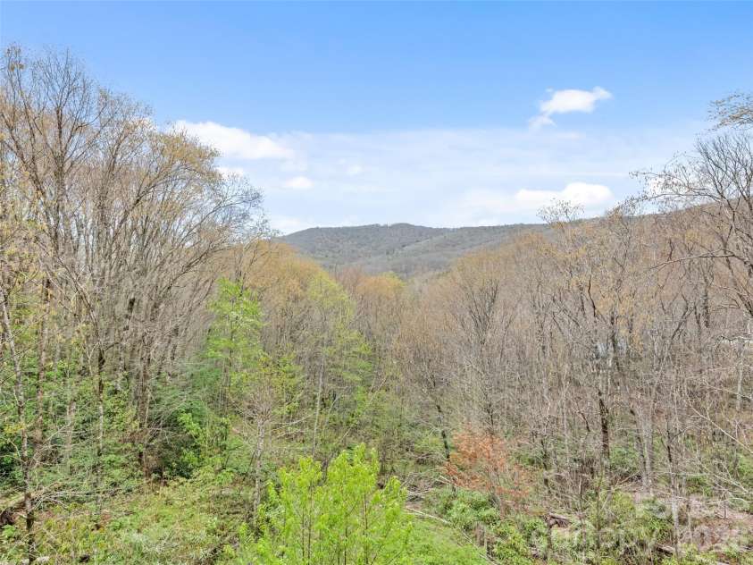 91 Copper Spur Road, Maggie Valley, NC 28751.  MLS# CAR4350519, YatesRealty ID 3249. 