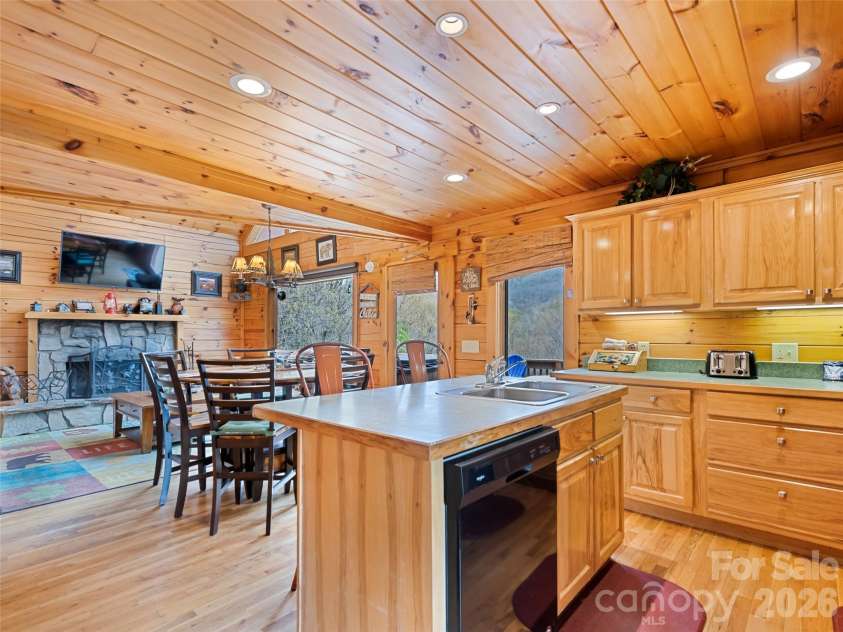 91 Copper Spur Road, Maggie Valley, NC 28751.  MLS# CAR4350519, YatesRealty ID 3249. 