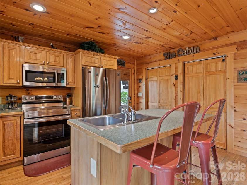 91 Copper Spur Road, Maggie Valley, NC 28751.  MLS# CAR4350519, YatesRealty ID 3249. 