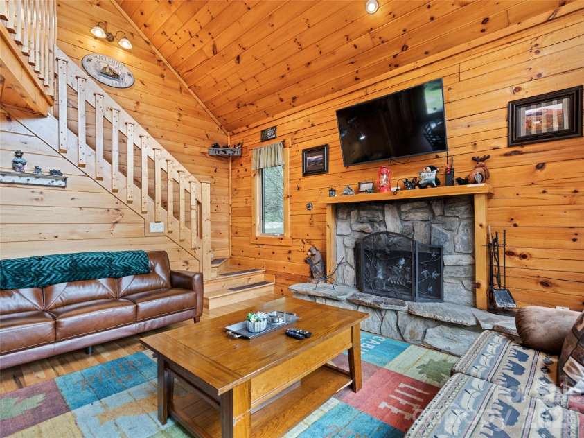 91 Copper Spur Road, Maggie Valley, NC 28751.  MLS# CAR4350519, YatesRealty ID 3249. 