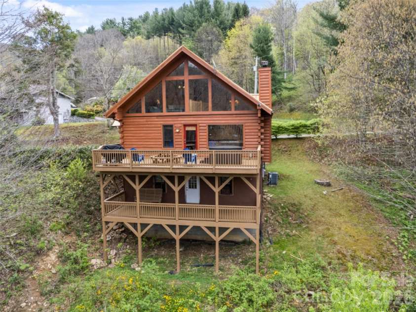 91 Copper Spur Road, Maggie Valley, NC 28751.  MLS# CAR4350519, YatesRealty ID 3249. 