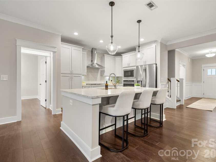 3826 Dewitt Lane, Charlotte, NC 28217.  MLS# CAR4389076, YatesRealty ID 32490. 