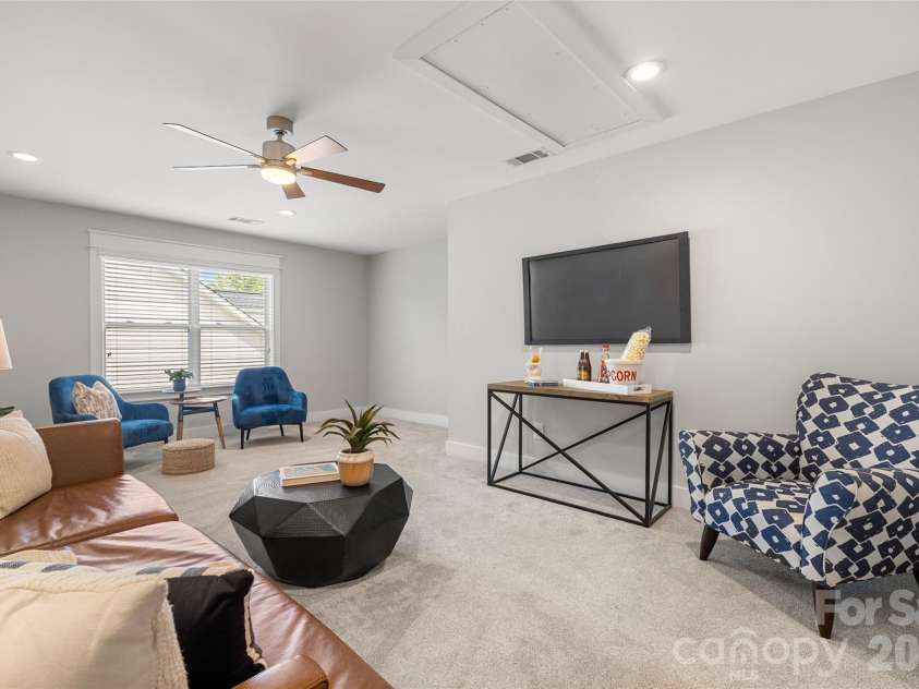 3826 Dewitt Lane, Charlotte, NC 28217.  MLS# CAR4389076, YatesRealty ID 32490. 