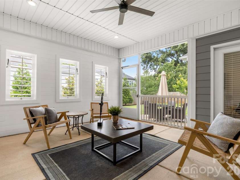 3826 Dewitt Lane, Charlotte, NC 28217.  MLS# CAR4389076, YatesRealty ID 32490. 