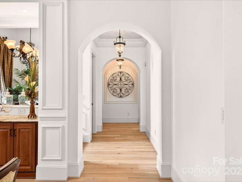 4042 Blossom Hill Drive, Matthews, NC 28104.  MLS# CAR4288024, YatesRealty ID 32490. 