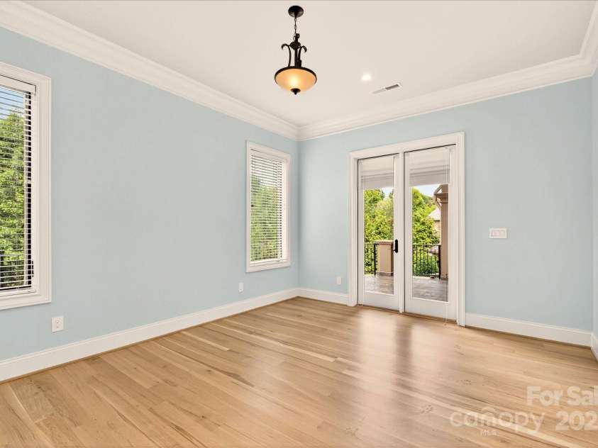 4042 Blossom Hill Drive, Matthews, NC 28104.  MLS# CAR4288024, YatesRealty ID 32490. 