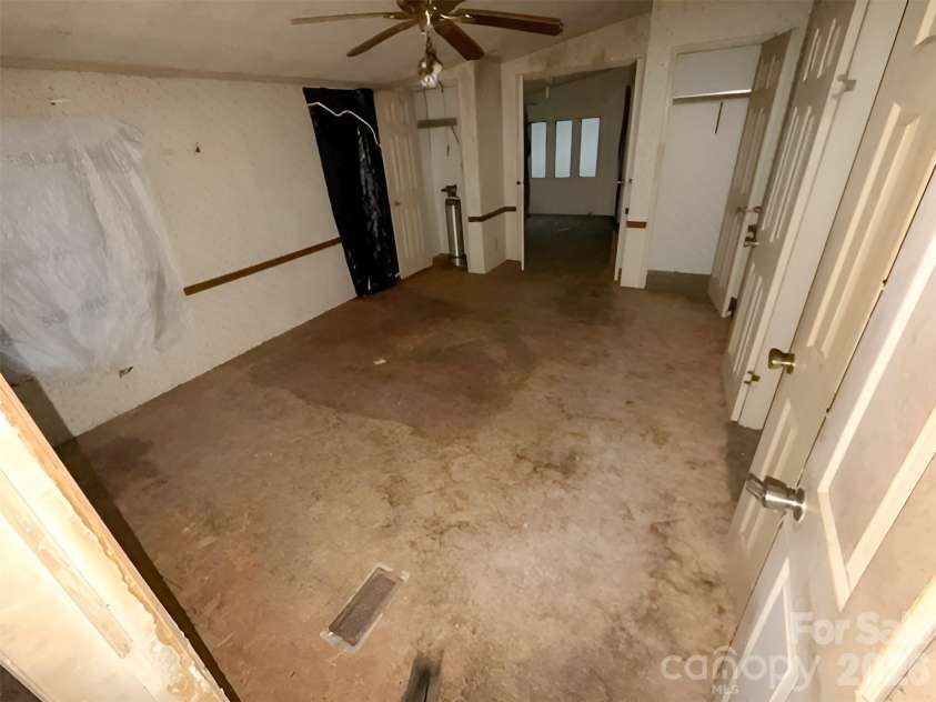 120 Kings Forest Drive, Kings Mountain, NC 28086.  MLS# CAR4391369, YatesRealty ID 32491. 