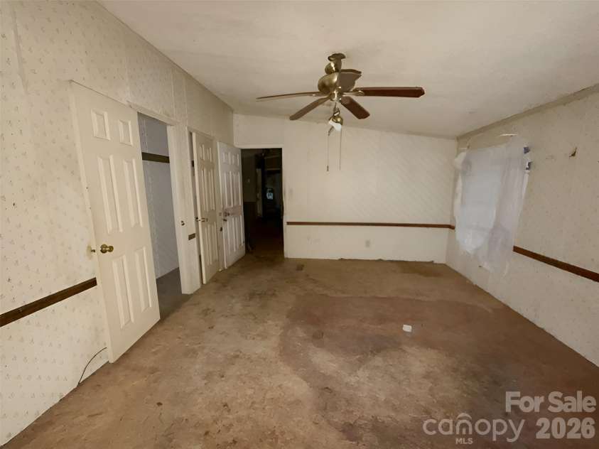 120 Kings Forest Drive, Kings Mountain, NC 28086.  MLS# CAR4391369, YatesRealty ID 32491. 