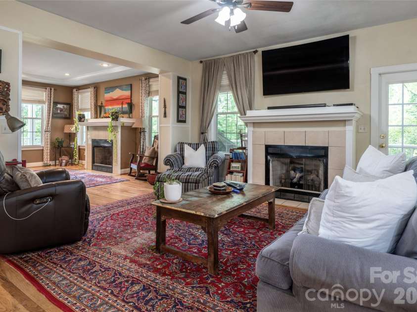 10 Lark Hill Drive, Arden, NC 28704.  MLS# CAR4395452, YatesRealty ID 32492. 
