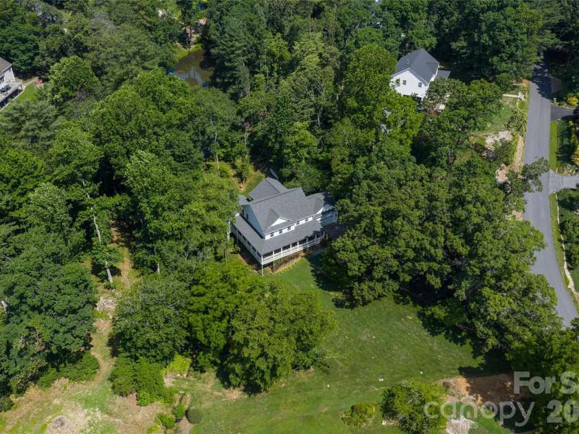 10 Lark Hill Drive, Arden, NC 28704.  MLS# CAR4395452, YatesRealty ID 32492. 