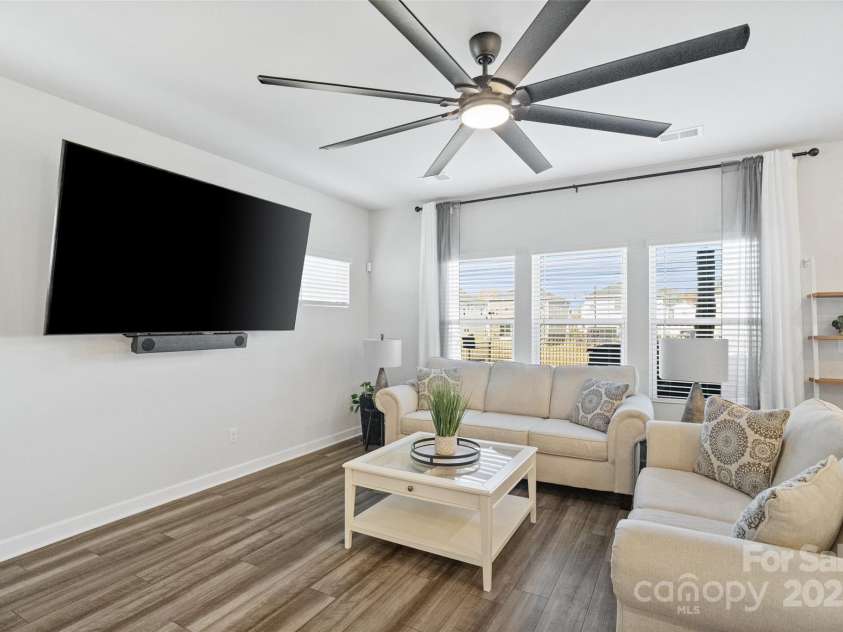 170 Canoga Avenue, York, SC 29745.  MLS# CAR4318793, YatesRealty ID 32493. Living Room