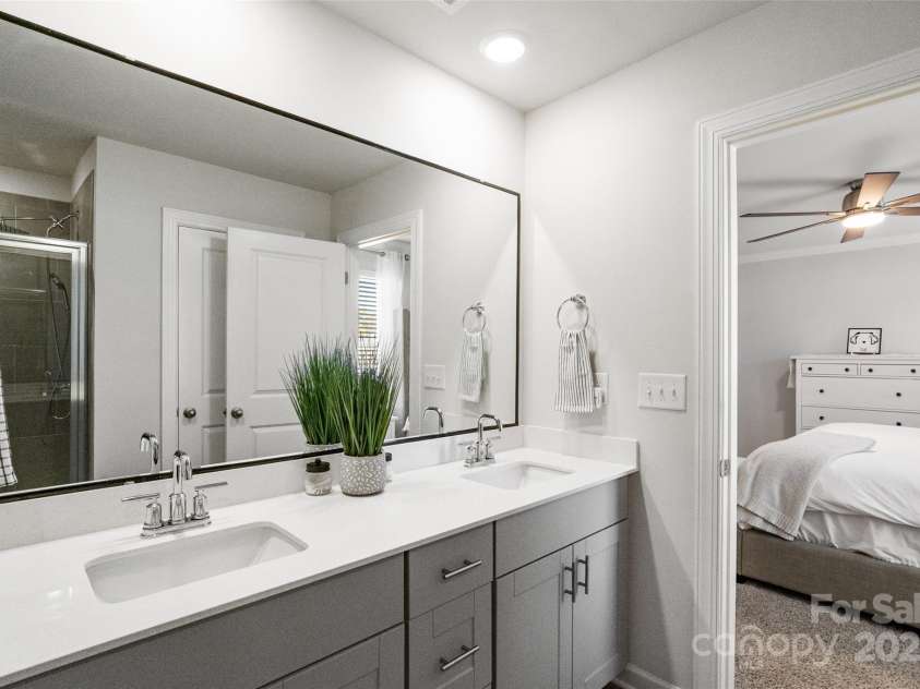 170 Canoga Avenue, York, SC 29745.  MLS# CAR4318793, YatesRealty ID 32493. Primary Bathroom