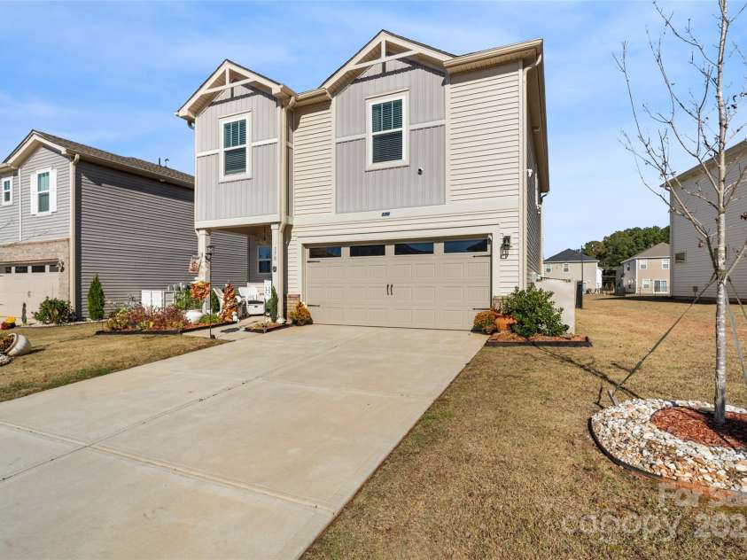 170 Canoga Avenue, York, SC 29745.  MLS# CAR4318793, YatesRealty ID 32493. Welcome Home!