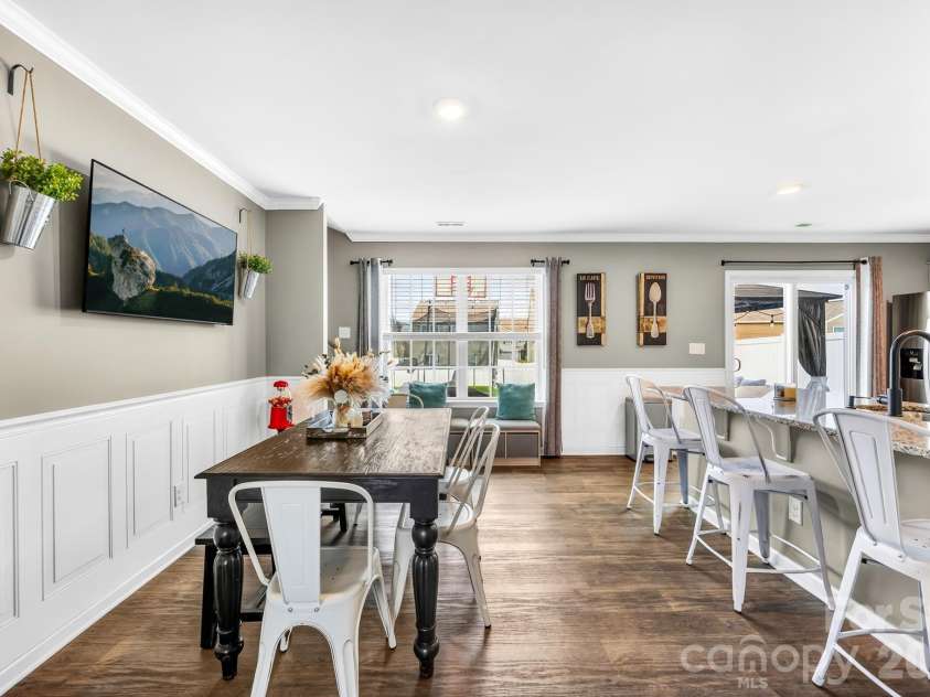 2611 Idared Drive, Dallas, NC 28034.  MLS# CAR4382685, YatesRealty ID 32493. Dining area/Breakfast nook