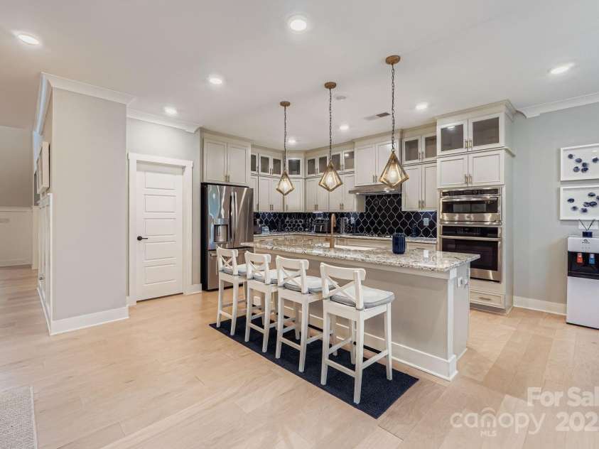 204 Bouchard Drive, Waxhaw, NC 28173.  MLS# CAR4288282, YatesRealty ID 32494. 