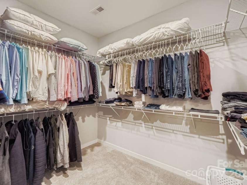 204 Bouchard Drive, Waxhaw, NC 28173.  MLS# CAR4288282, YatesRealty ID 32494. 