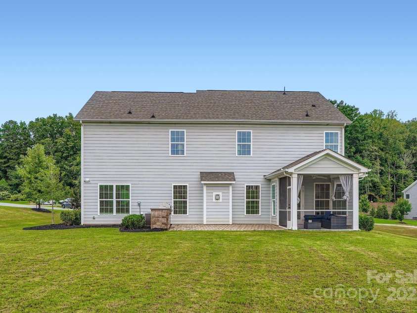 204 Bouchard Drive, Waxhaw, NC 28173.  MLS# CAR4288282, YatesRealty ID 32494. 