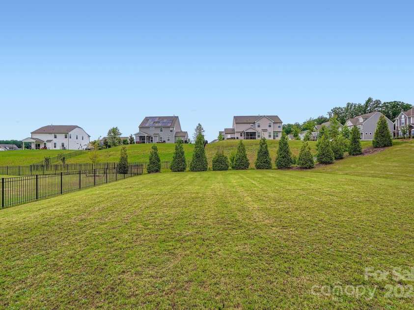 204 Bouchard Drive, Waxhaw, NC 28173.  MLS# CAR4288282, YatesRealty ID 32494. 