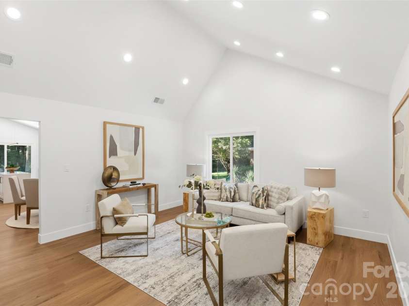 5908 Mcnair Road, Charlotte, NC 28212.  MLS# CAR4392527, YatesRealty ID 32494. 