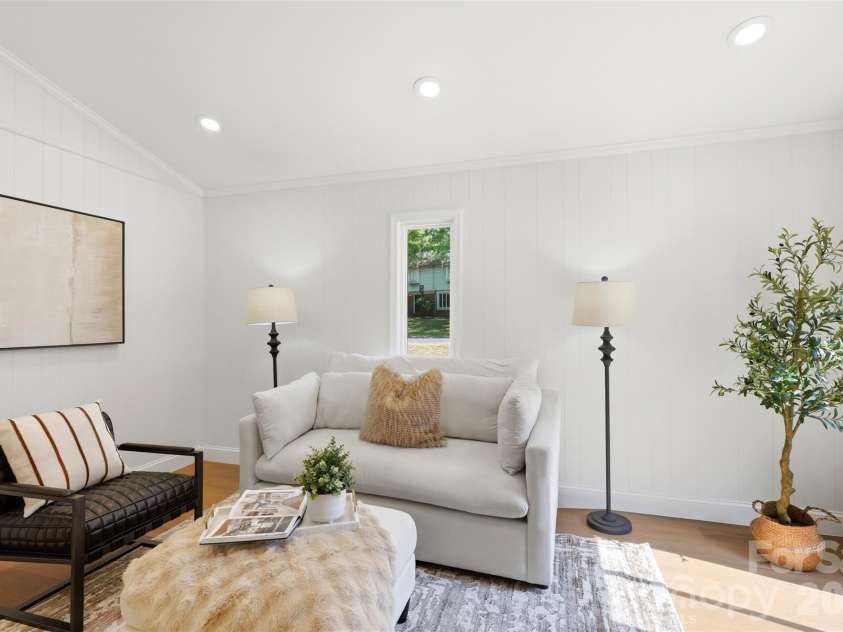 5908 Mcnair Road, Charlotte, NC 28212.  MLS# CAR4392527, YatesRealty ID 32494. 