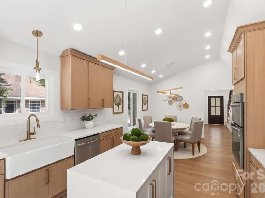5908 Mcnair Road, Charlotte, NC 28212.  MLS# CAR4392527, YatesRealty ID 32494. 