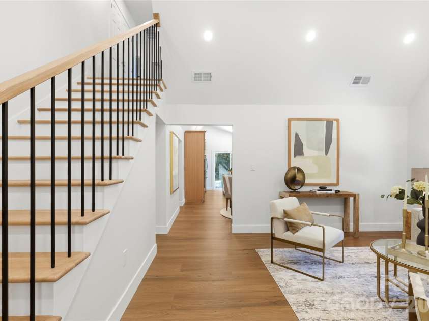 5908 Mcnair Road, Charlotte, NC 28212.  MLS# CAR4392527, YatesRealty ID 32494. 