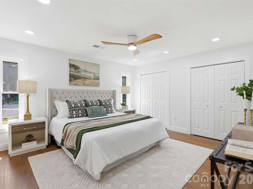 5908 Mcnair Road, Charlotte, NC 28212.  MLS# CAR4392527, YatesRealty ID 32494. 