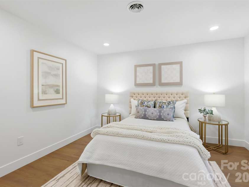 5908 Mcnair Road, Charlotte, NC 28212.  MLS# CAR4392527, YatesRealty ID 32494. 