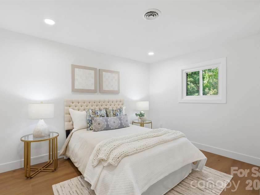 5908 Mcnair Road, Charlotte, NC 28212.  MLS# CAR4392527, YatesRealty ID 32494. 