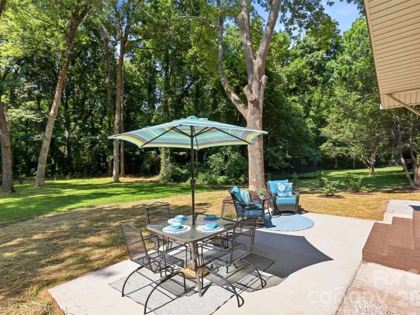 5908 Mcnair Road, Charlotte, NC 28212.  MLS# CAR4392527, YatesRealty ID 32494. 