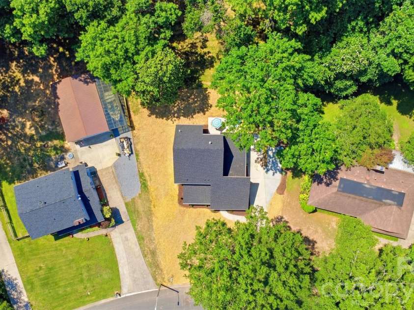 5908 Mcnair Road, Charlotte, NC 28212.  MLS# CAR4392527, YatesRealty ID 32494. 