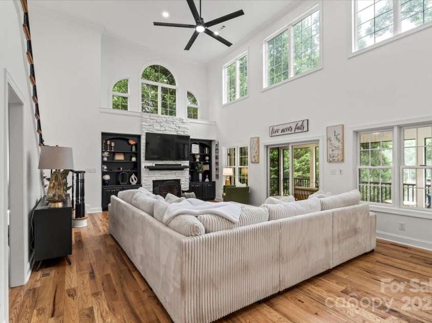 124 Sienna Lane, Mooresville, NC 28117.  MLS# CAR4289151, YatesRealty ID 32495. 