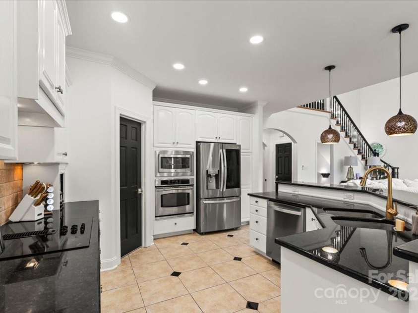 124 Sienna Lane, Mooresville, NC 28117.  MLS# CAR4289151, YatesRealty ID 32495. 