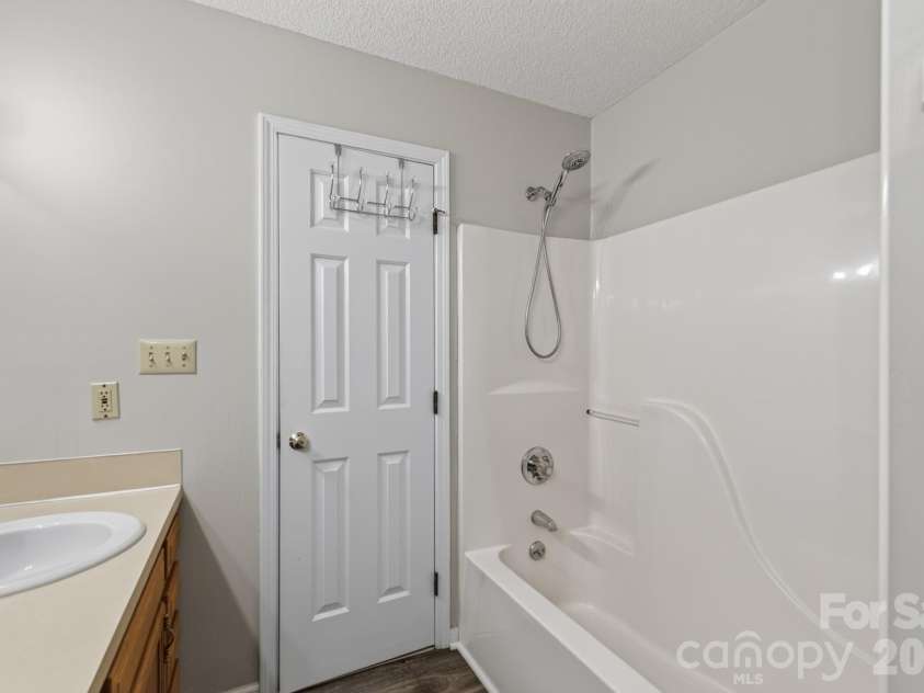 127 Old Airport Road, Concord, NC 28025.  MLS# CAR4395828, YatesRealty ID 32496. 
