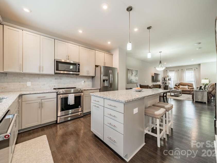 12010 Brooklyn Avenue, Charlotte, NC 28204.  MLS# CAR4288805, YatesRealty ID 32499. 