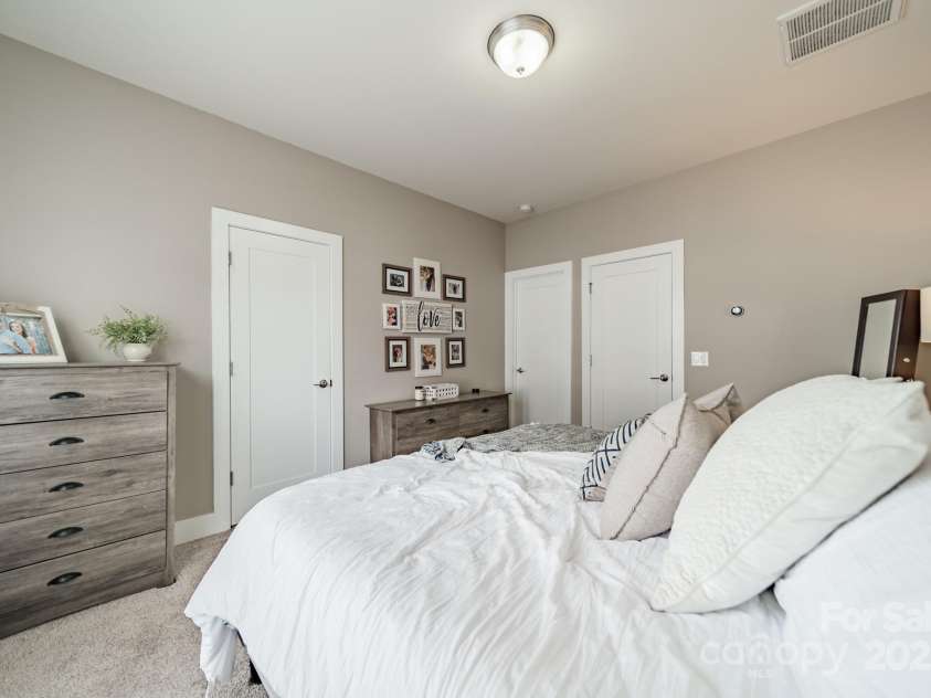 12010 Brooklyn Avenue, Charlotte, NC 28204.  MLS# CAR4288805, YatesRealty ID 32499. 