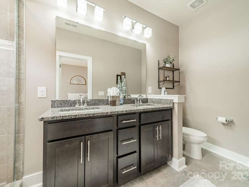 12010 Brooklyn Avenue, Charlotte, NC 28204.  MLS# CAR4288805, YatesRealty ID 32499. 