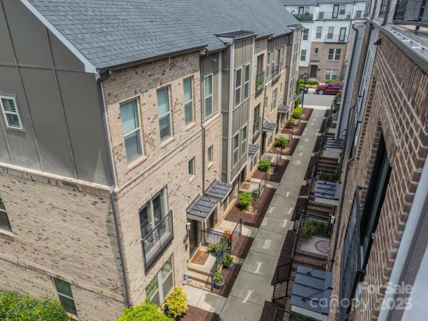 12010 Brooklyn Avenue, Charlotte, NC 28204.  MLS# CAR4288805, YatesRealty ID 32499. 