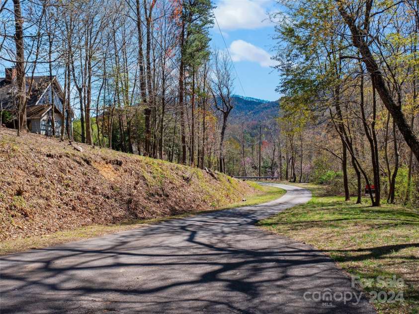 00 Lovebird Lane, Candler, NC 28715.  MLS# CAR4206733, YatesRealty ID 325. 
