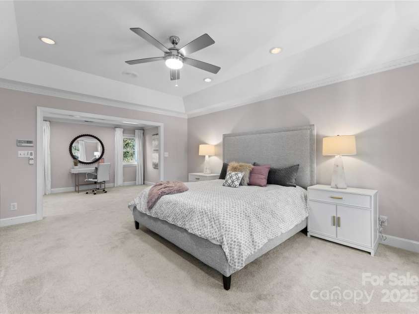 5401 Sunningdale Drive, Charlotte, NC 28277.  MLS# CAR4210451, YatesRealty ID 3250. 2nd Level Primary and Sitting Room