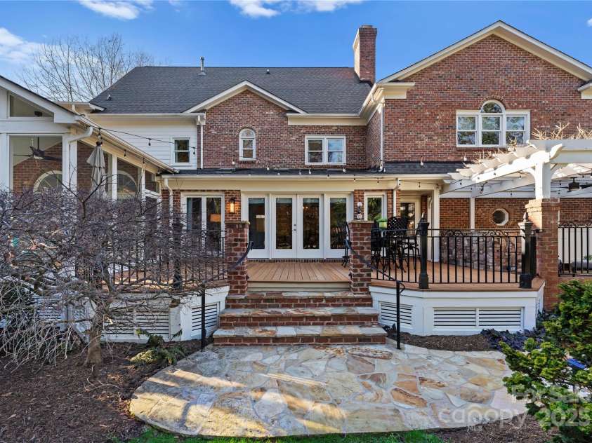 5401 Sunningdale Drive, Charlotte, NC 28277.  MLS# CAR4210451, YatesRealty ID 3250. 