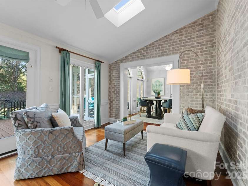 5401 Sunningdale Drive, Charlotte, NC 28277.  MLS# CAR4210451, YatesRealty ID 3250. Sunroom