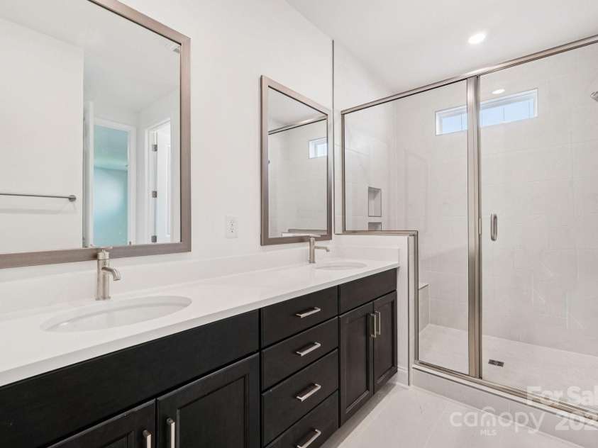 620 Mercury Drive, Tega Cay, SC 29708.  MLS# CAR4324869, YatesRealty ID 3250. Primary Bathroom