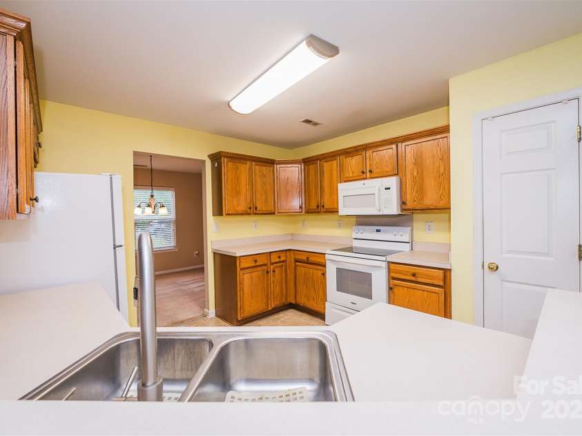 722 Carly Court, Concord, NC 28025.  MLS# CAR4288852, YatesRealty ID 32501. 