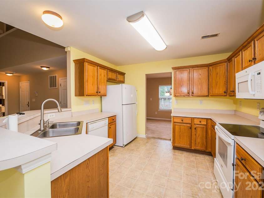 722 Carly Court, Concord, NC 28025.  MLS# CAR4288852, YatesRealty ID 32501. 