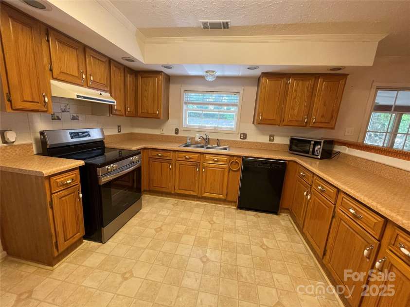 136 Lantern Court, Mount Gilead, NC 27371.  MLS# CAR4289440, YatesRealty ID 32503. 